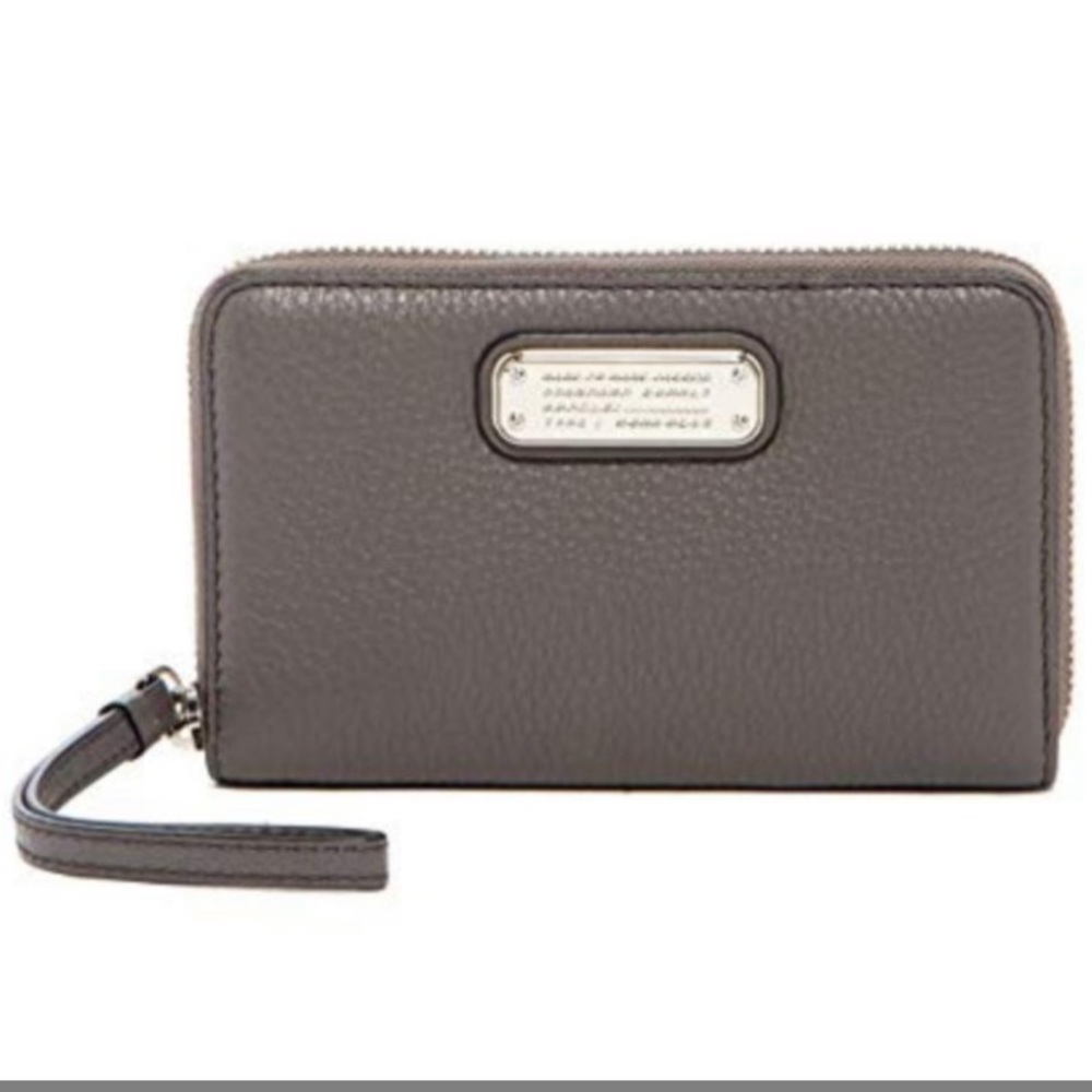 Marc Jacob’s wristlet wallet